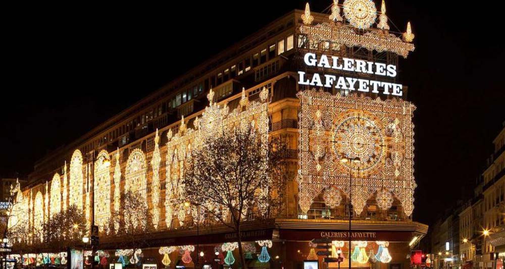 Plongez dans l'élégance des Galeries Lafayette, le temple du shopping parisien